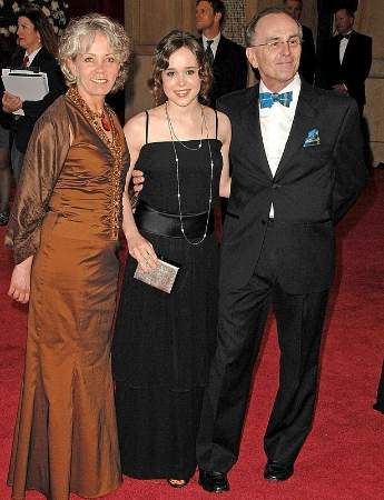 Elliot Page with her parents
